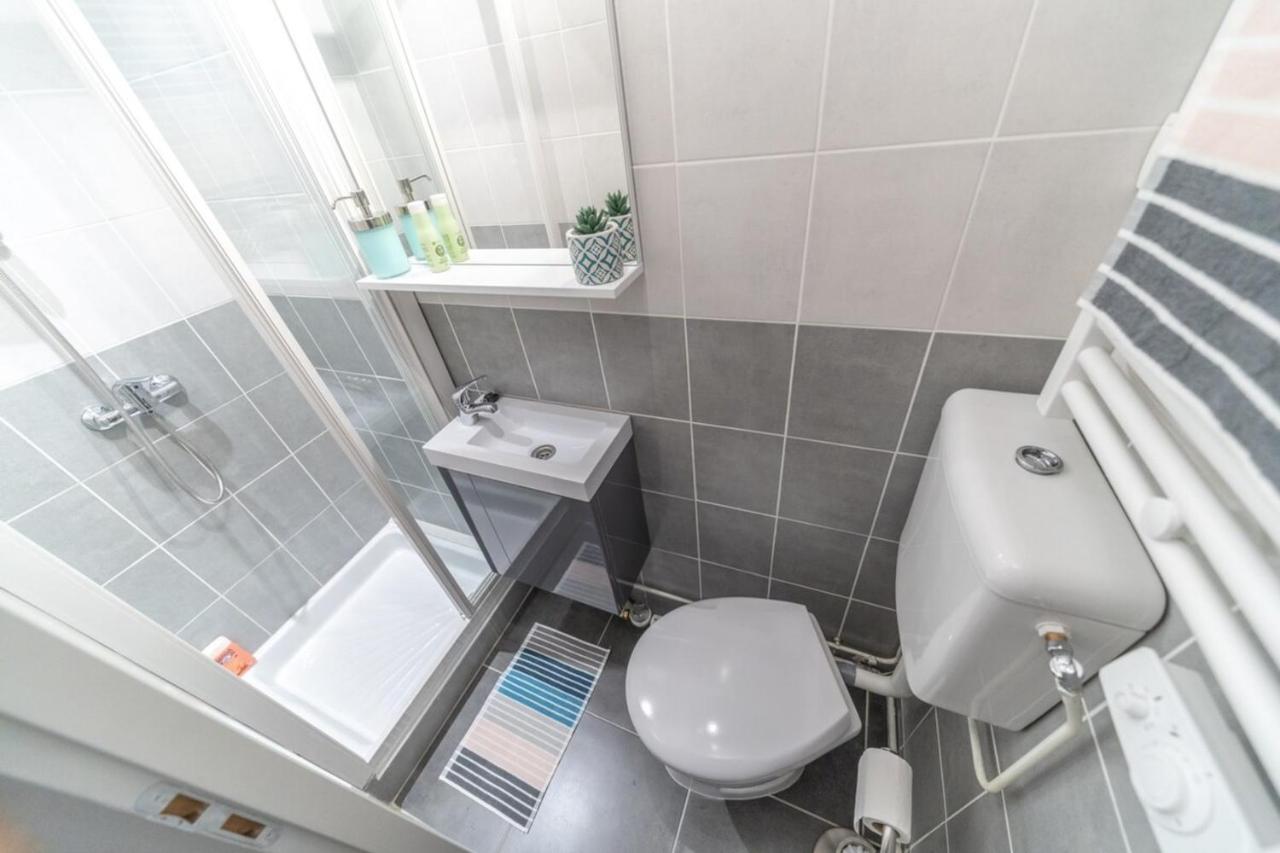Charming Renovated Studio - Villeurbanne Exterior photo